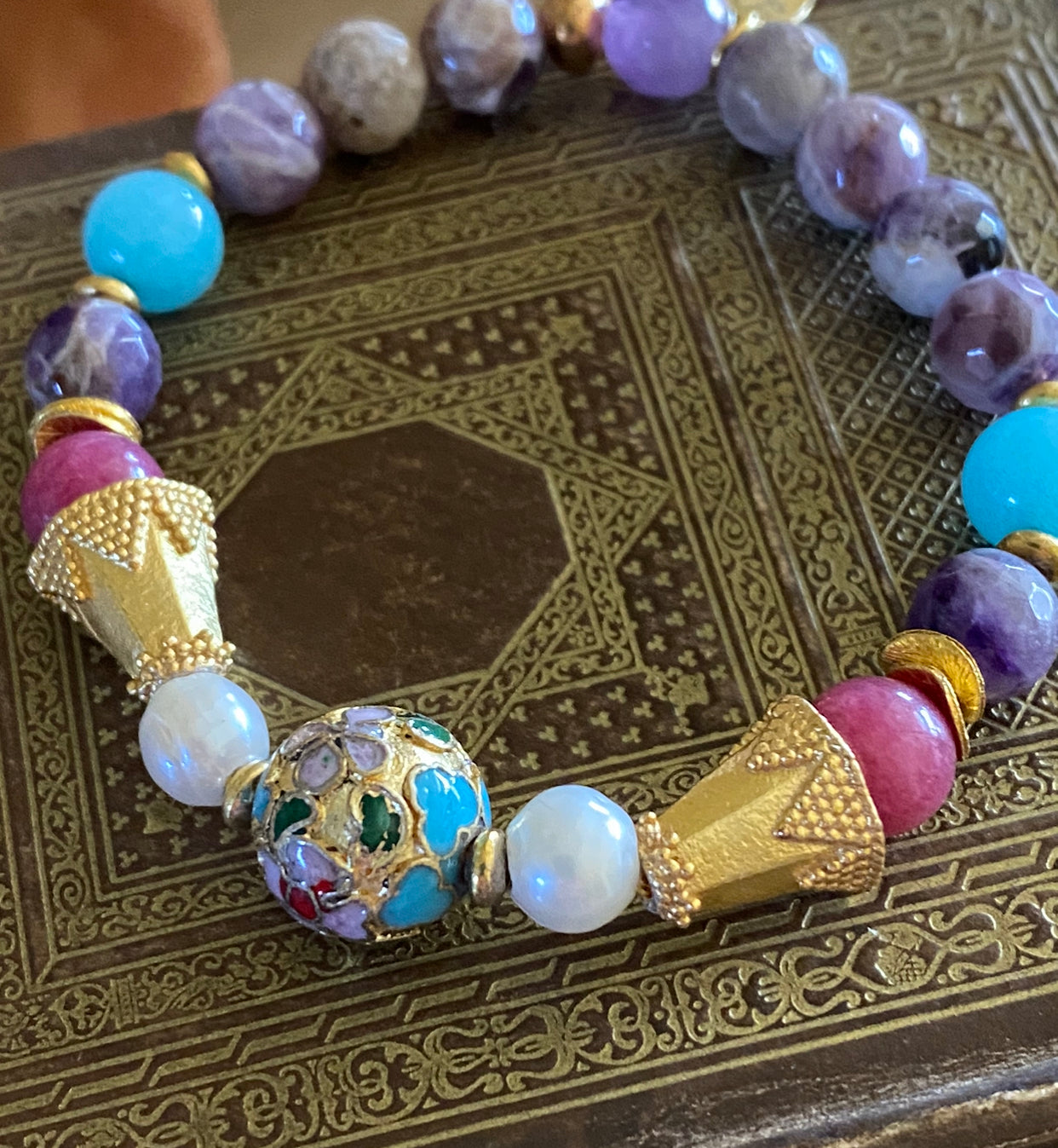 TEST NOT FOR SALE Cloisonné, Pearl, and amethyst bracelet